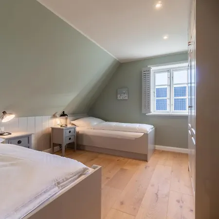 Antonias Hues Midlum (Schleswig-Holstein)