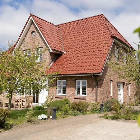 Antonias Hues Midlum (Schleswig-Holstein)